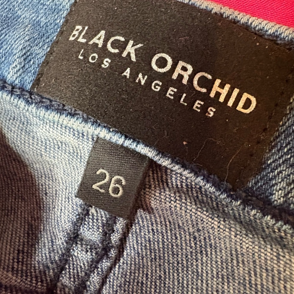NWT Black Orchid Distressed Leopard Jaguar Blue Jeans Pants SZ 26. US SZ 2,4 - Picture 3 of 5